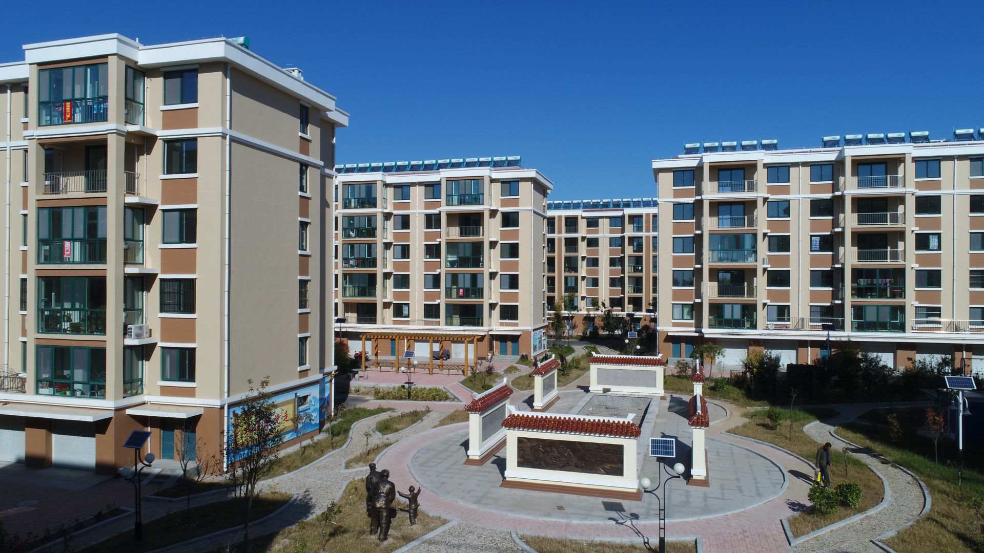 196体育app莱西平度公司河头店镇龙泉湖社区项目实景图02_compressed